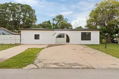 8560 Southampton Dr, Miramar, FL 33025 - Photo 1