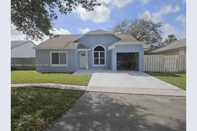 8660 SW 14th St, Pembroke Pines, FL 33025 - Photo 1