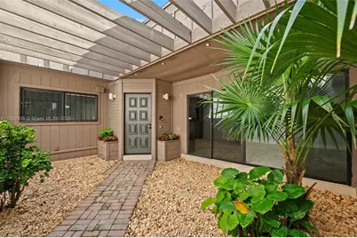 7366 SW 105th Pl, Miami, FL 33173 - Photo 1