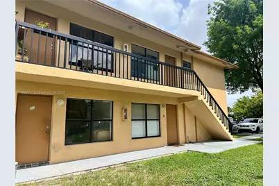 2685 W 66th St #12-20, Hialeah, FL 33016 - Photo 1