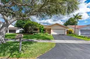 10421 SW 146th Pl, Miami, FL 33186 - Photo 1