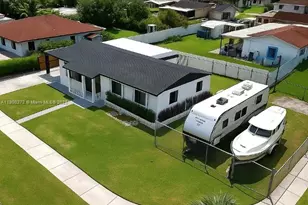 11462 SW 225th St, Miami, FL 33170 - Photo 1