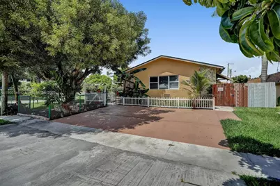 201 NE 2nd Ave, Dania Beach, FL 33004 - Photo 1