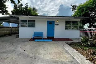 1698 NE 147th, North Miami, FL 33181 - Photo 1