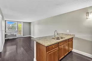 2701 Riverside Dr, Coral Springs, FL 33065 - Photo 1