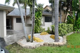 219 SE 8th St, Dania Beach, FL 33004 - Photo 1