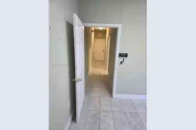 6115 Stirling Rd #209, Davie, FL 33314 - Photo 1