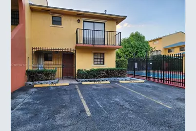 5100 W 12th Ln #E-7, Hialeah, FL 33012 - Photo 1