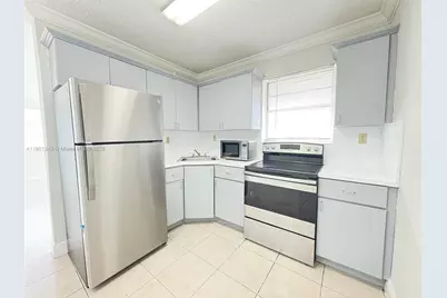 16118 NE 21st Ave #14, North Miami Beach, FL 33162 - Photo 1
