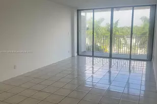 2450 NE 135th St, North Miami, FL 33181 - Photo 1