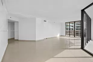 20185 E Country Club Dr, Aventura, FL 33180 - Photo 1