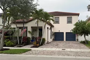 17145 SW 92nd St, Miami, FL 33196 - Photo 1