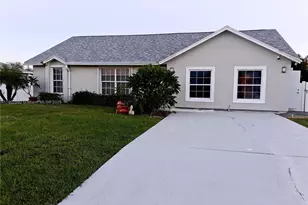 250 SW Airview Ave, Port Saint Lucie, FL 34984 - Photo 1