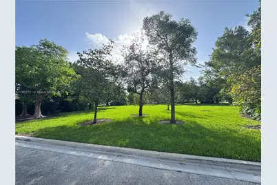 159 Cameron Ct, Weston, FL 33326 - Photo 2