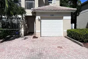 17097 NW 23rd St, Pembroke Pines, FL 33028 - Photo 1