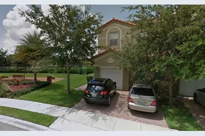 10983 NW 79th St, Doral, FL 33178 - Photo 1