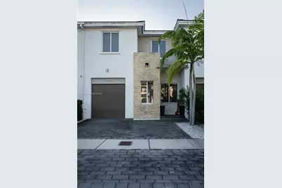 17534 SW 153rd Ave, Miami, FL 33187 - Photo 1