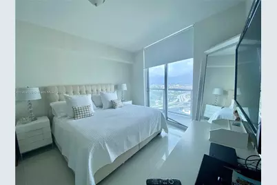 185 SW 7 St #3207, Miami, FL 33130 - Photo 1