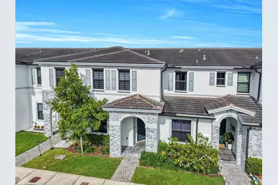 18320 SW 148th Rd, Miami, FL 33187 - Photo 1