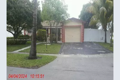 3301 NW 32nd Ct, Lauderdale Lakes, FL 33309 - Photo 1