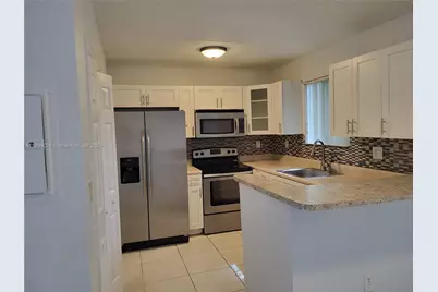 1240 SE 28th Ct #201, Homestead, FL 33035 - Photo 1