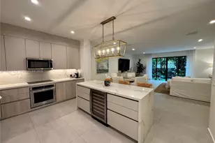 6824 SW 80th St, Miami, FL 33143 - Photo 1