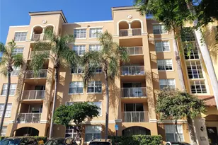 19701 E Country Club Dr, Aventura, FL 33180 - Photo 1
