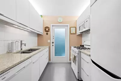 823 Jefferson Ave #6, Miami Beach, FL 33139 - Photo 1