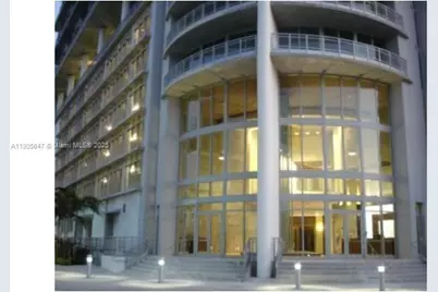 690 SW 1st Ct #PHI-01, Miami, FL 33130 - Photo 1