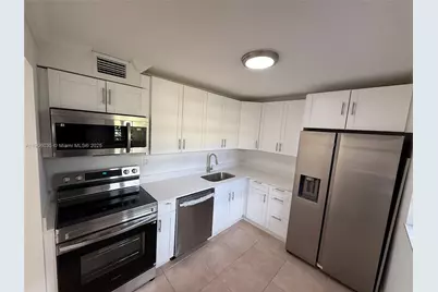 10875 SW 112th Ave #208, Miami, FL 33176 - Photo 1