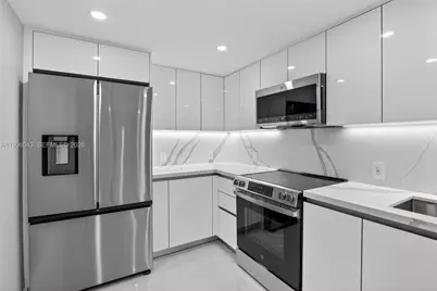 3675 N Country Club Dr #2606, Aventura, FL 33180 - Photo 1
