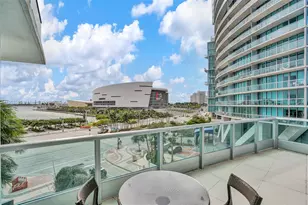 900 Biscayne Blvd, Miami, FL 33132 - Photo 1