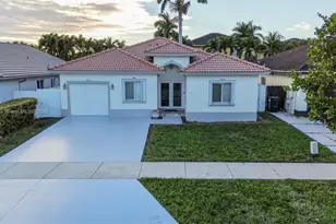 5302 SW 164th Pl, Miami, FL 33185 - Photo 1