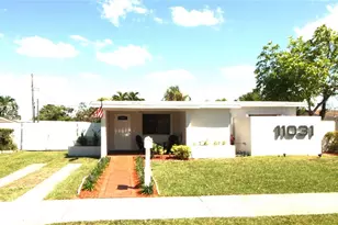 11031 SW 43rd St, Miami, FL 33165 - Photo 1