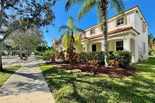 4383 Laurel Ridge Cir, Weston, FL 33331 - Photo 1