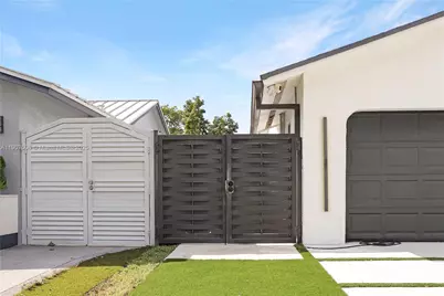 11020 SW 140th Ave #Room, Miami, FL 33186 - Photo 1