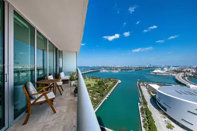 888 Biscayne Blvd #3207, Miami, FL 33132 - Photo 1