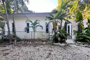 154 Cocoa Dr, Islamorada, FL 33070 - Photo 1