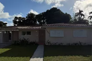 11601 NW 58th Pl, Hialeah, FL 33012 - Photo 1