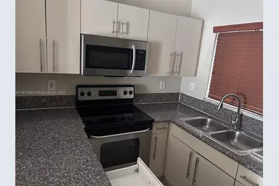 2860 W 80th St #102-7, Hialeah, FL 33018 - Photo 1