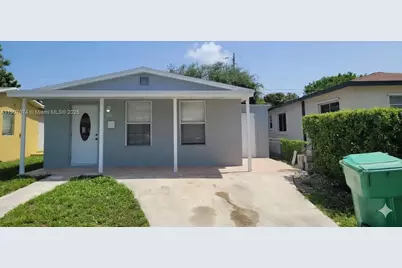 935 W 5 St, Riviera Beach, FL 33404 - Photo 1