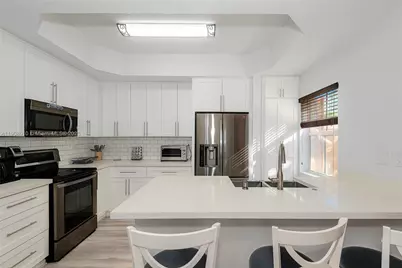 1081 SW 143rd Ave #1205, Pembroke Pines, FL 33027 - Photo 1