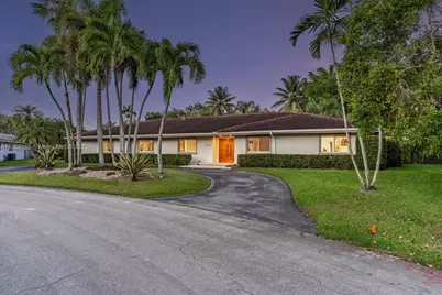 10105 SW 71st Ave, Pinecrest, FL 33156 - Photo 1