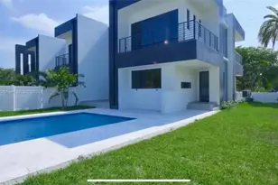 2342 McKinley St, Hollywood, FL 33020 - Photo 1