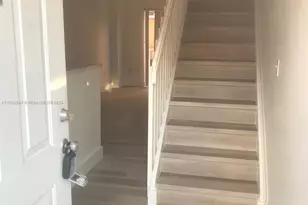 928 SW 3rd St, Miami, FL 33130 - Photo 1