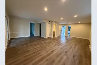 126 NE 19th Ave #1, Pompano Beach, FL 33060 - Photo 1