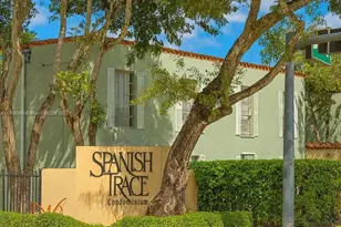 10824 N Kendall Dr, Miami, FL 33176 - Photo 1