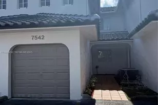 7542 NW 175th St, Hialeah, FL 33015 - Photo 1