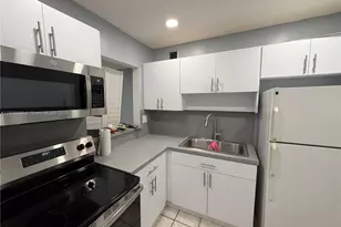 10393 N Kendall Dr, Miami, FL 33176 - Photo 1