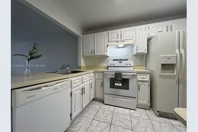 842 NE 209th St #103, Miami, FL 33179 - Photo 1